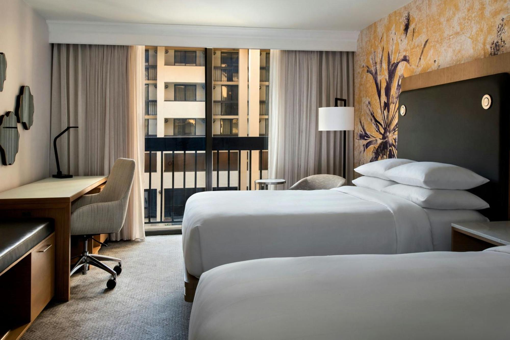 Westchester Marriott Tarrytown Exterior photo