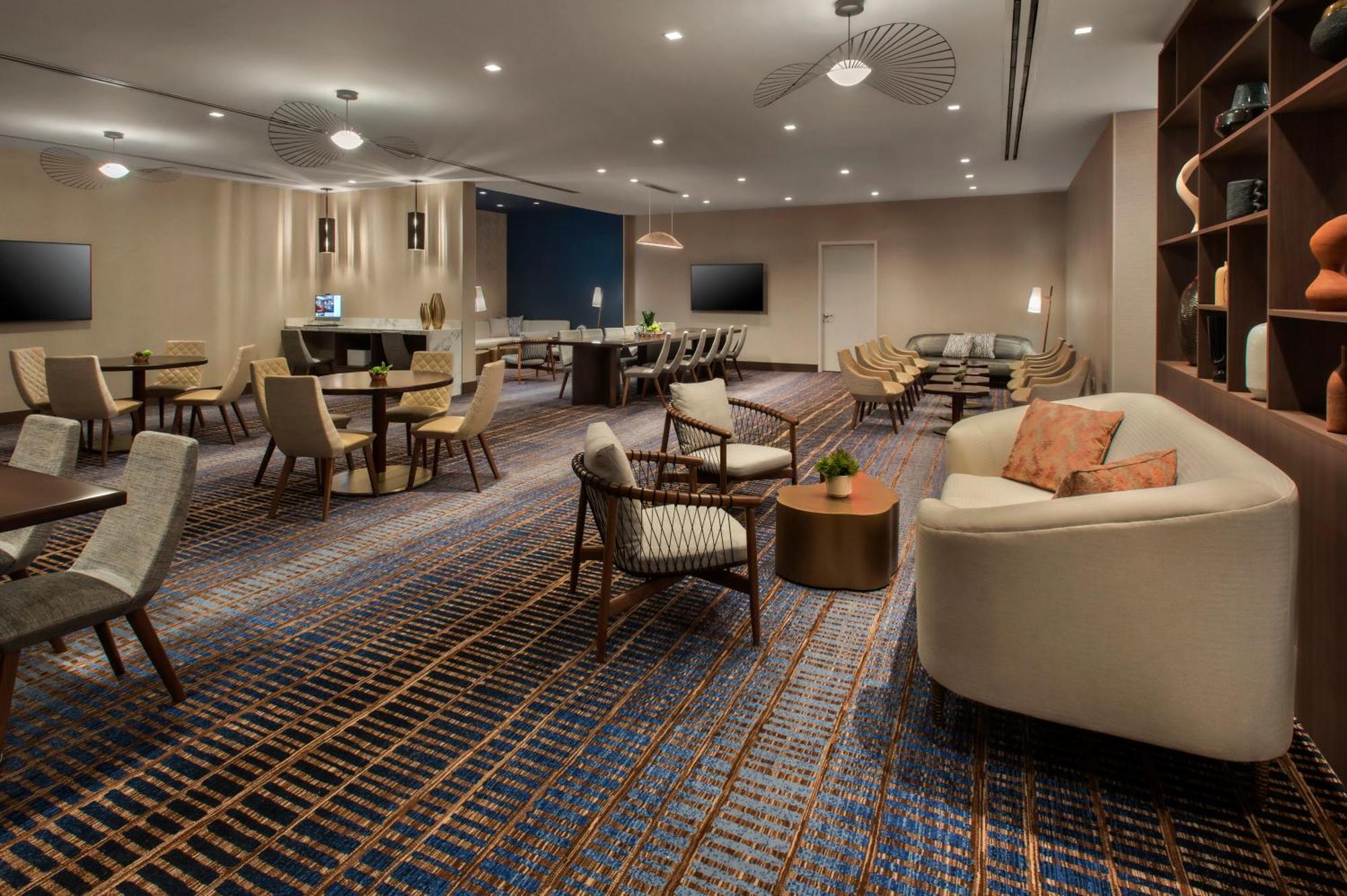 Westchester Marriott Tarrytown Exterior photo